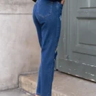 0526 16 Donkerblauw MOM FIT jeans