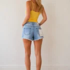 0526 79 Korte lichtblauw spijkerbroek